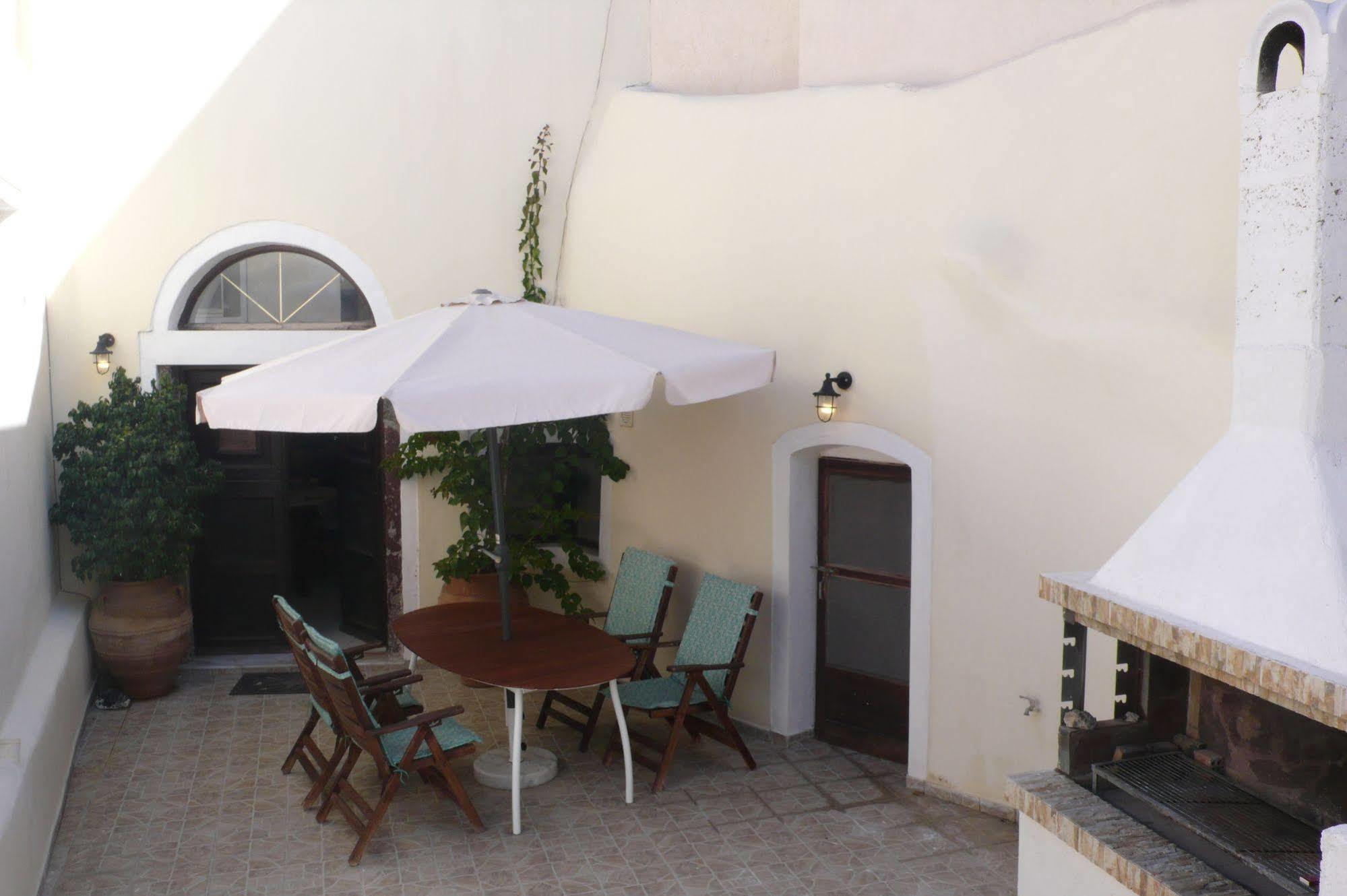 Iridanos Cave House Villa Megalochori  Exterior photo